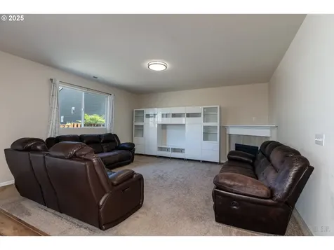 33331 SW Holland Drive Scappoose OR 97056