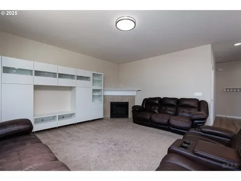 33331 SW Holland Drive Scappoose OR 97056