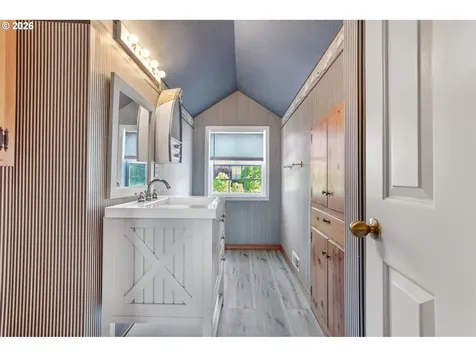 23100 NE Saint Helens View Road Yacolt WA 98675