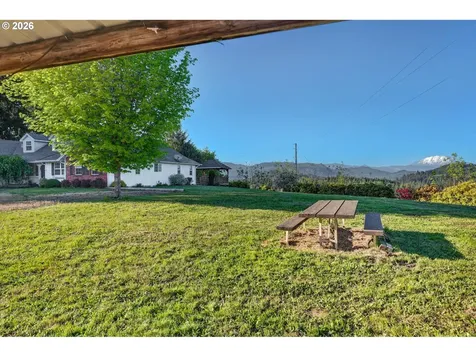 23100 NE Saint Helens View Road Yacolt WA 98675