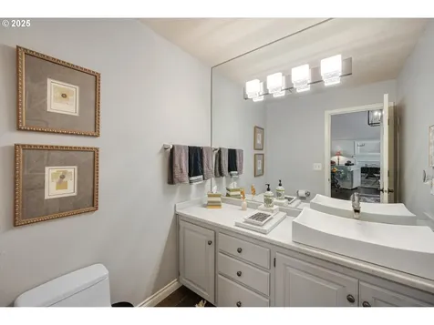 18280 Delenka Lane Lake Oswego OR 97034