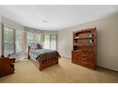 18280 Delenka Lane Lake Oswego OR 97034