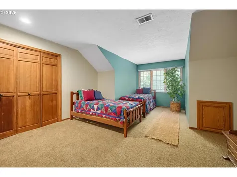 18280 Delenka Lane Lake Oswego OR 97034