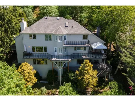 18280 Delenka Lane Lake Oswego OR 97034