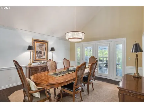 18280 Delenka Lane Lake Oswego OR 97034