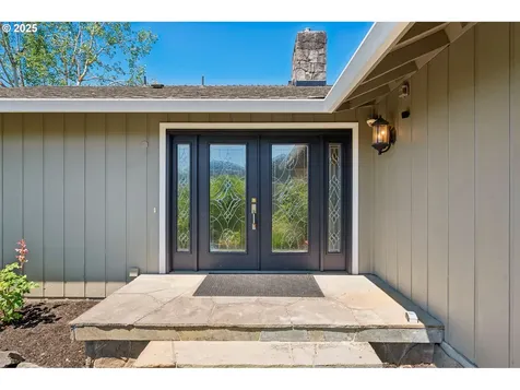 20439 NE Interlachen Lane Fairview OR 97024