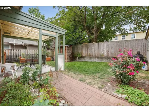 3775 SE 9th Avenue Portland OR 97202