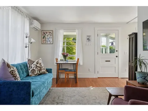 3775 SE 9th Avenue Portland OR 97202