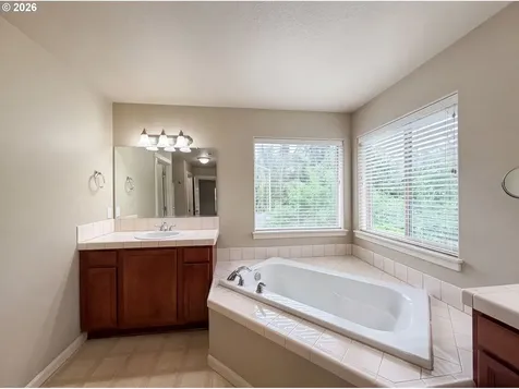 1724 SW Willowview Terrace Beaverton OR 97003