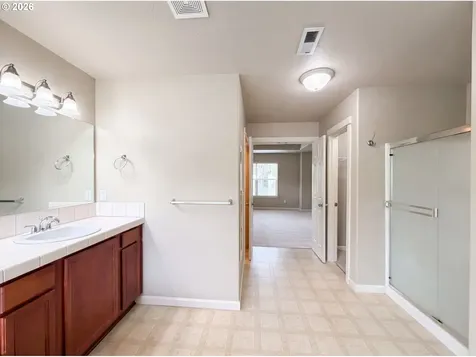 1724 SW Willowview Terrace Beaverton OR 97003