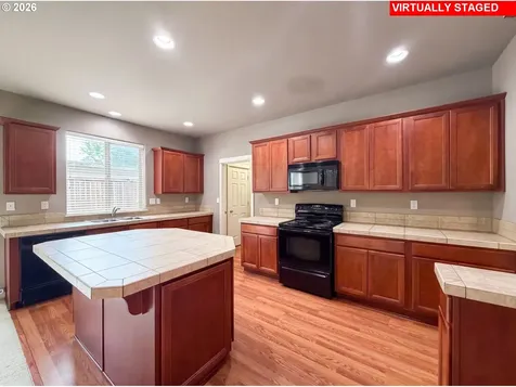 1724 SW Willowview Terrace Beaverton OR 97003