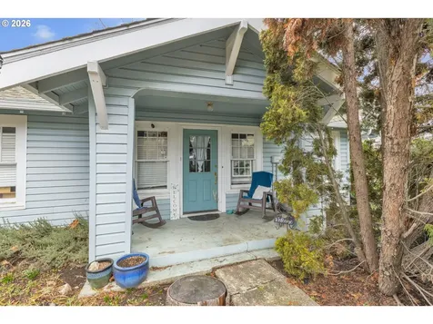 1560 SE Hamilton Street Roseburg OR 97470