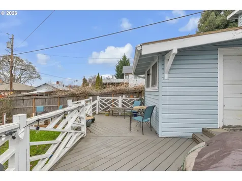 1560 SE Hamilton Street Roseburg OR 97470
