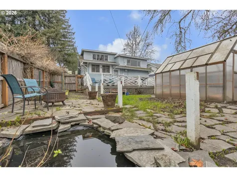 1560 SE Hamilton Street Roseburg OR 97470