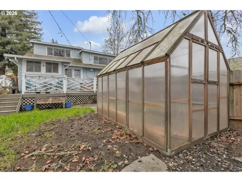 1560 SE Hamilton Street Roseburg OR 97470
