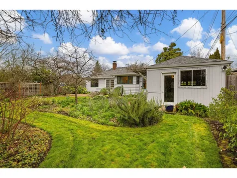 940 E 23rd Avenue Eugene OR 97405