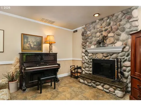 16042 SW Waxwing Way Beaverton OR 97007