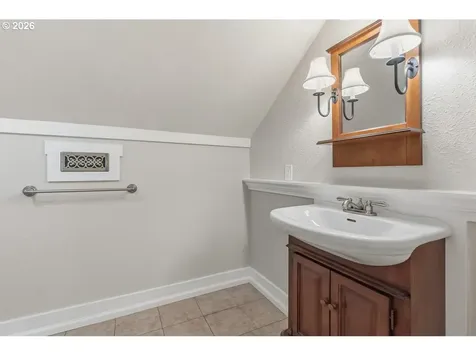 16042 SW Waxwing Way Beaverton OR 97007