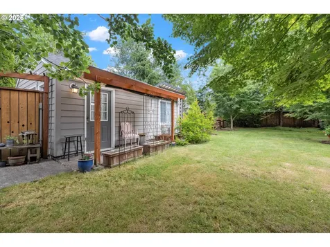 1552 N Simpson Street Portland OR 97217