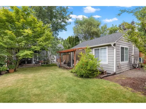 1552 N Simpson Street Portland OR 97217