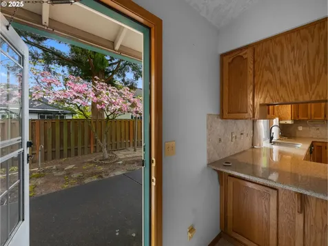 2780 NE Roberts Avenue Gresham OR 97030