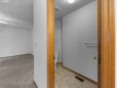 2780 NE Roberts Avenue Gresham OR 97030