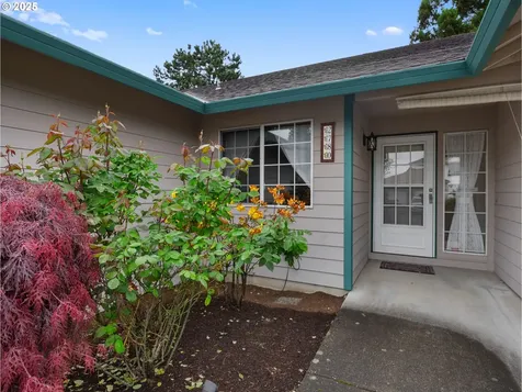 2780 NE Roberts Avenue Gresham OR 97030