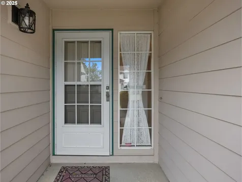 2780 NE Roberts Avenue Gresham OR 97030