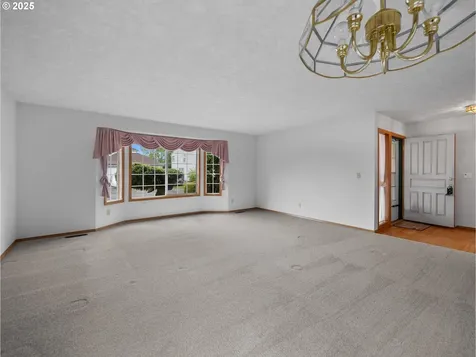 2780 NE Roberts Avenue Gresham OR 97030