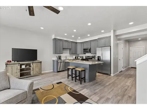 585 Baker Street Baker City OR 97814