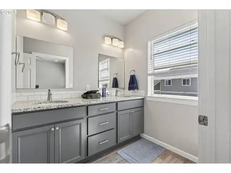 585 Baker Street Baker City OR 97814