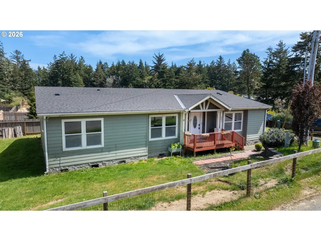 683 Lakeshore Drive Coos Bay OR 97420