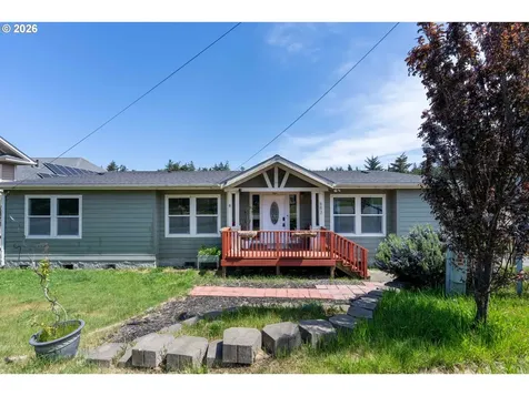 683 Lakeshore Drive Coos Bay OR 97420