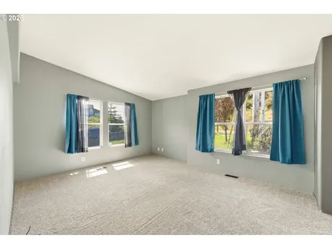 683 Lakeshore Drive Coos Bay OR 97420