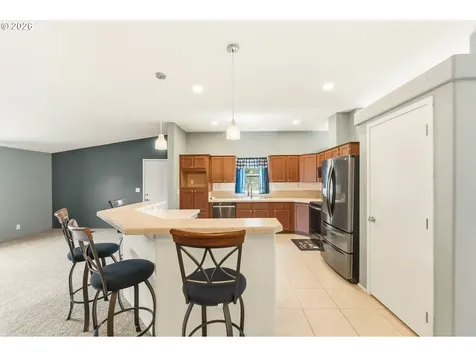 683 Lakeshore Drive Coos Bay OR 97420