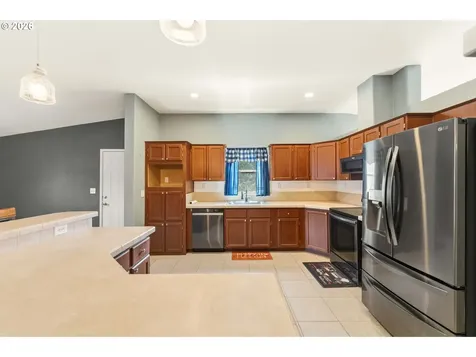 683 Lakeshore Drive Coos Bay OR 97420