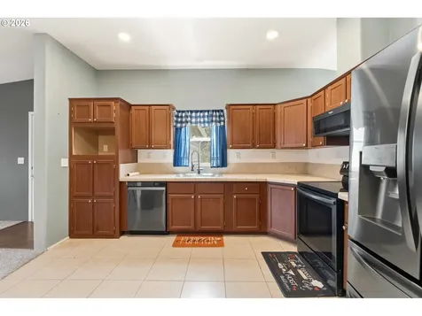 683 Lakeshore Drive Coos Bay OR 97420