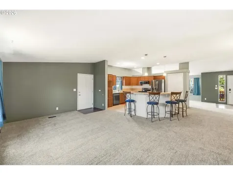 683 Lakeshore Drive Coos Bay OR 97420