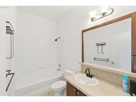 683 Lakeshore Drive Coos Bay OR 97420