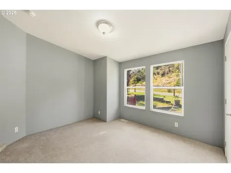 683 Lakeshore Drive Coos Bay OR 97420