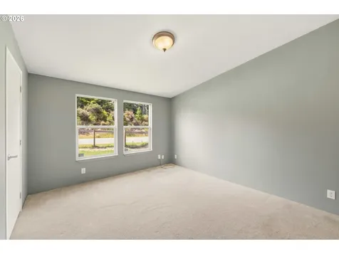 683 Lakeshore Drive Coos Bay OR 97420