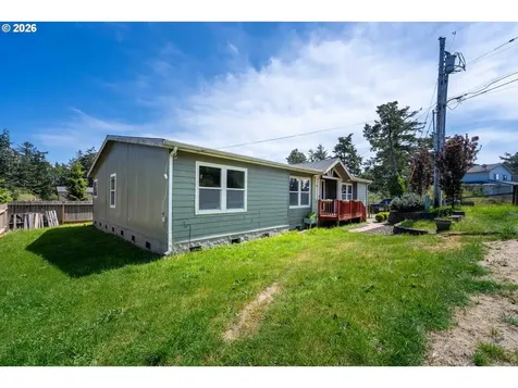 683 Lakeshore Drive Coos Bay OR 97420
