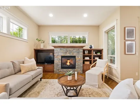 8175 SW Laurelwood Court Portland OR 97225