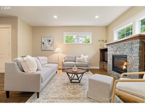 8175 SW Laurelwood Court Portland OR 97225