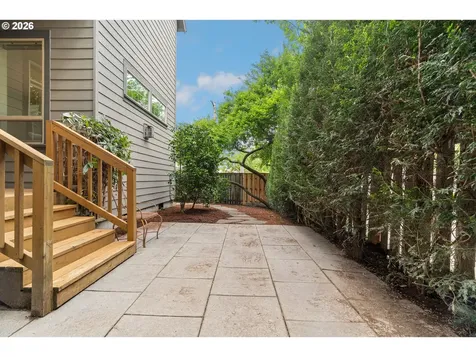 8175 SW Laurelwood Court Portland OR 97225