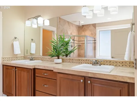 8175 SW Laurelwood Court Portland OR 97225