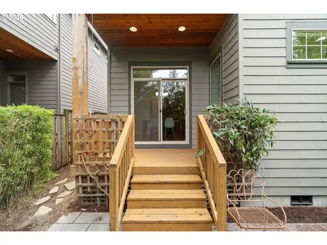 8175 SW Laurelwood Court Portland OR 97225