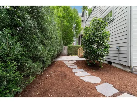 8175 SW Laurelwood Court Portland OR 97225