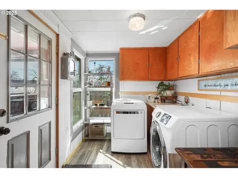 552 NE Williams Street Dufur OR 97021