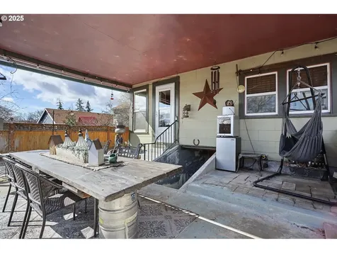 552 NE Williams Street Dufur OR 97021